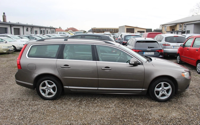 Volvo V70 cena 33900 przebieg: 244321, rok produkcji 2009 z Ślesin małe 497